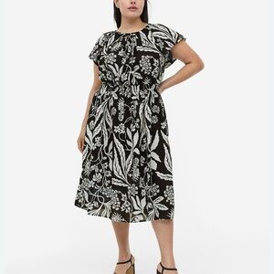 H&M Black and White Floral Midi Dress size M